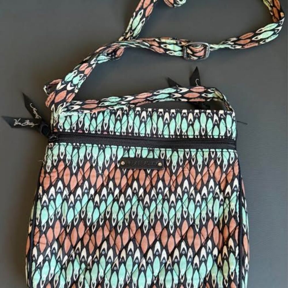 Vera Bradley Hipster Crossbody Medium in Sierra Stream Retired 2015 Pattern